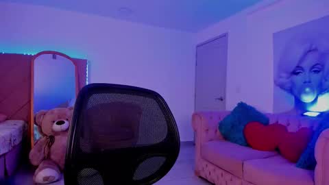 Marily Daniela online show from September 2025 02:13:02 AM