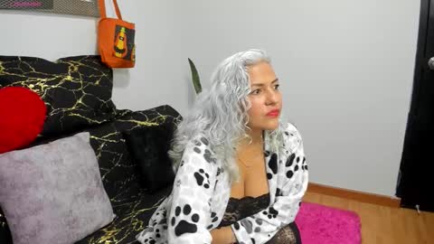 marilyn70 online show from October 2025 12:20:02 AM