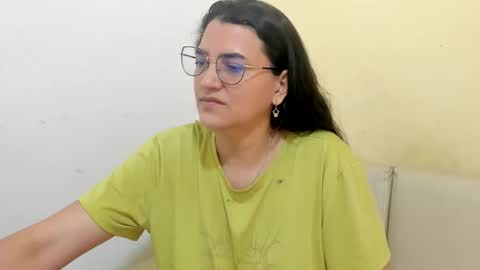 Snapshot of marilyn_garcia chatting on March 2026 04:18:02 PM MARILYN SEXY online show from March 2026 04:18:02 PM