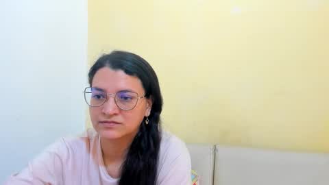 Snapshot of marilyn_garcia chatting on April 2026 02:22:01 PM MARILYN SEXY online show from April 2026 02:22:01 PM