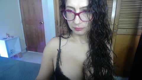 Snapshot of marilynetthan chatting on January 2025 12:57:02 PM marilynetthan online show from January 2025 12:57:02 PM