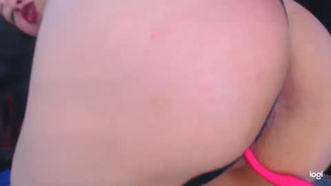 Snapshot of marilynwett chatting on December 2024 03:04:02 AM marilynwett online show from December 2024 03:04:02 AM