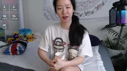 Snapshot of marissapeach chatting on February 2025 02:24:01 PM MarissaPeach online show from February 2025 02:24:01 PM