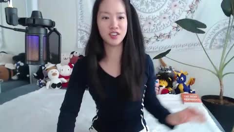 MarissaPeach online show from December 2025 02:13:02 PM