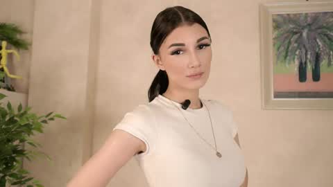 Snapshot of marivelmahlke chatting on March 2026 10:53:01 AM Mari online show from March 2026 10:53:01 AM