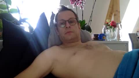 Snapshot of mark32571 chatting on March 2025 07:48:01 AM Little Mark online show from March 2025 07:48:01 AM