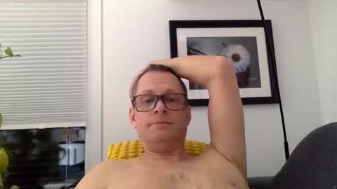 Snapshot of mark32571 chatting on April 2026 08:48:01 AM Little Mark online show from April 2026 08:48:01 AM