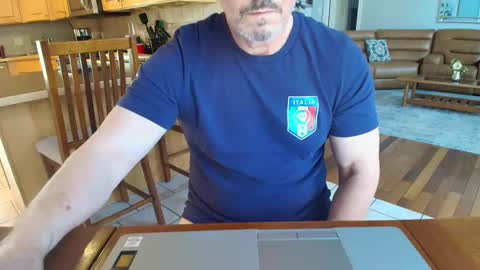 Mark online show from March 2025 10:02:02 PM