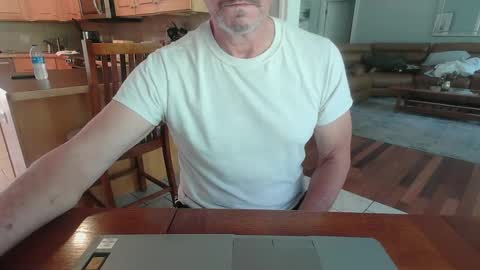 Mark online show from October 2025 06:38:02 PM