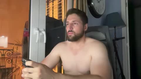 mark_899832461 online show from May 2026 09:32:02 PM