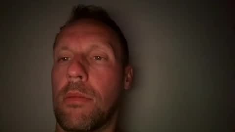 Snapshot of mark__39 chatting on April 2026 09:20:02 PM Mark online show from April 2026 09:20:02 PM