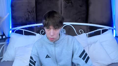 Snapshot of mark_branston chatting on April 2026 09:28:02 AM Mark online show from April 2026 09:28:02 AM