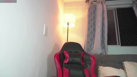 Snapshot of mark_hazze chatting on May 2026 10:50:03 PM Mark online show from May 2026 10:50:03 PM