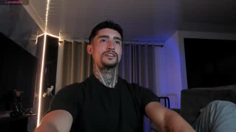 Snapshot of mark_kamper chatting on October 2025 12:33:01 AM  mark kamper  online show from October 2025 12:33:01 AM