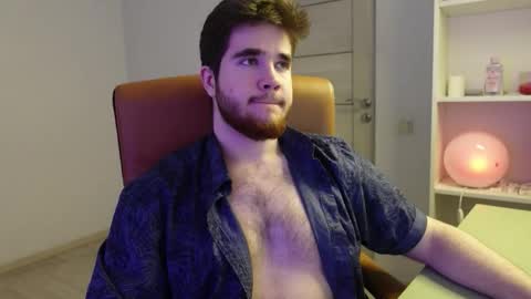 MARK MAXIM online show from November 2025 01:33:02 PM