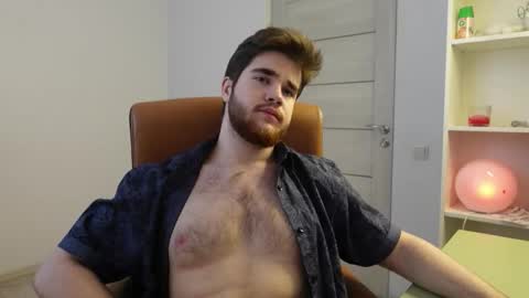 MARK MAXIM online show from December 2025 12:32:02 PM