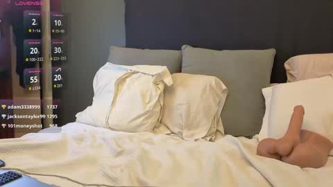 Snapshot of mark_onex chatting on April 2026 06:24:02 PM Mark online show from April 2026 06:24:02 PM