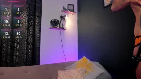 Mark Santos online show from October 2025 03:35:01 PM