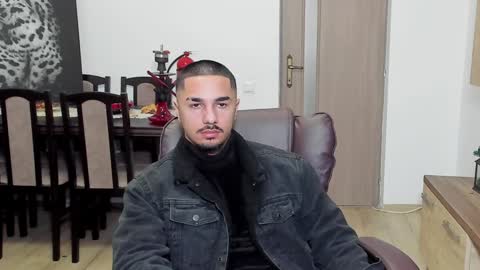 Tison online show from December 2024 08:08:02 AM