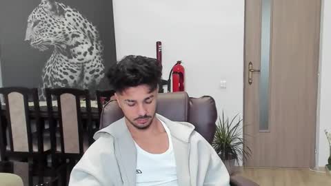 Tison online show from October 2025 08:59:01 AM