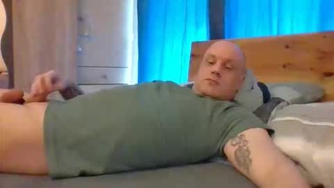 markus_7 online show from March 2026 09:47:02 AM