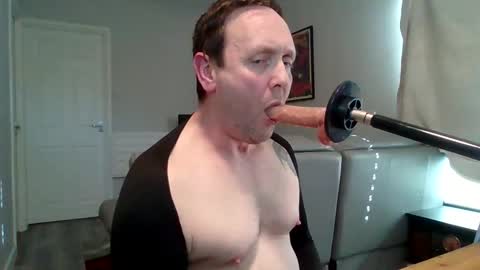 Snapshot of markussub chatting on April 2026 04:42:02 PM Markus online show from April 2026 04:42:02 PM