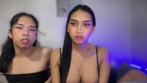 Snapshot of marky070602 chatting on November 2025 01:33:02 PM HugeMassiveCock online show from November 2025 01:33:02 PM