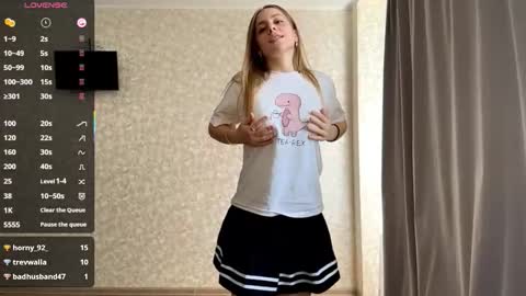 Olivia online show from September 2025 10:25:02 AM