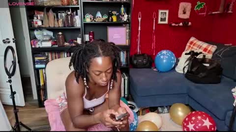 MarleyAquafina online show from October 2025 02:47:01 PM