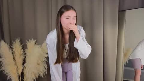 Eva online show from November 2025 01:37:01 AM