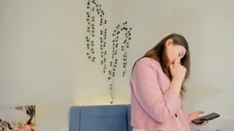 Snapshot of marniborth chatting on February 2026 04:02:01 AM marniborth online show from February 2026 04:02:01 AM