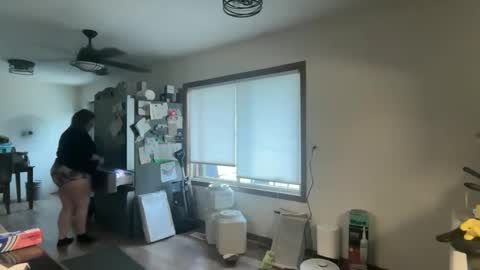 Snapshot of maroon_moon chatting on April 2026 08:28:02 PM maroon_moon online show from April 2026 08:28:02 PM