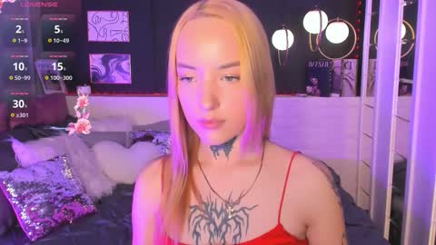 marquise_villaret online show from March 2026 06:04:02 AM