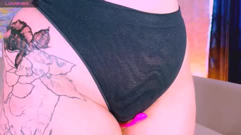 Snapshot of marrenar chatting on September 2025 04:26:01 AM Mari online show from September 2025 04:26:01 AM