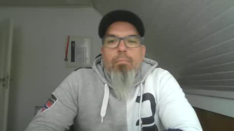 Snapshot of marriedcock1980 chatting on May 2026 06:19:02 AM marriedcock1980 online show from May 2026 06:19:02 AM