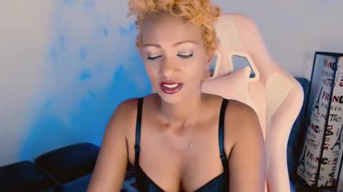Snapshot of marryme00 chatting on September 2025 07:04:01 PM May online show from September 2025 07:04:01 PM