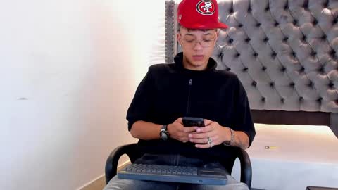 MARSHALL online show from April 2026 01:00:02 PM