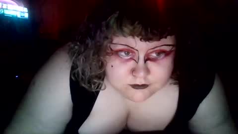 Snapshot of marshallmarx517 chatting on April 2026 12:32:01 AM marshallmarx517 online show from April 2026 12:32:01 AM