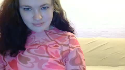 Snapshot of marshmellowsofia chatting on June 2026 12:04:01 AM marshmellowsofia online show from June 2026 12:04:01 AM