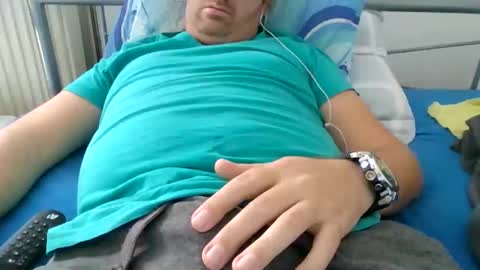 Martin83 online show from October 2025 10:56:02 AM