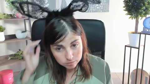 Snapshot of martaedams chatting on September 2025 06:28:02 AM martaedams online show from September 2025 06:28:02 AM