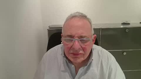 martin_1947 online show from March 2026 07:11:01 PM