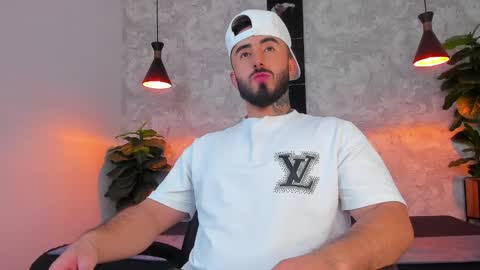 Snapshot of martin_foster_ chatting on March 2026 04:05:02 AM Martin Foster online show from March 2026 04:05:02 AM