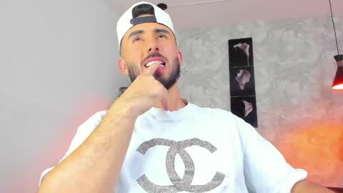 Snapshot of martin_foster_ chatting on April 2026 08:58:02 PM Martin Foster online show from April 2026 08:58:02 PM