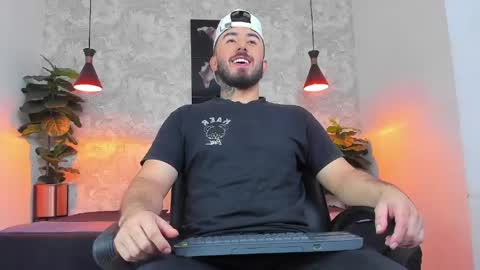 Snapshot of martin_foster_ chatting on April 2026 03:30:02 AM Martin Foster online show from April 2026 03:30:02 AM