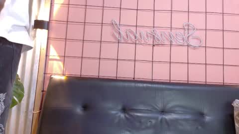 Martin online show from November 2025 01:22:01 AM