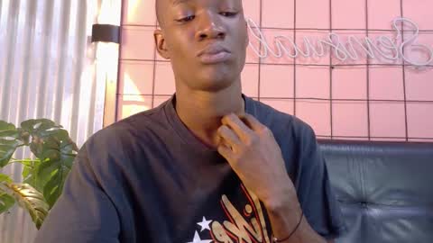 Martin online show from November 2025 01:27:02 AM