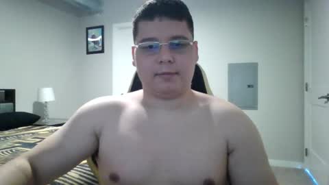 Snapshot of martin_militaryboy chatting on May 2026 10:18:01 PM martin_militaryboy online show from May 2026 10:18:01 PM