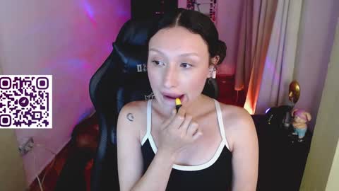 Snapshot of martina_adams chatting on January 2025 02:35:02 AM mari online show from January 2025 02:35:02 AM