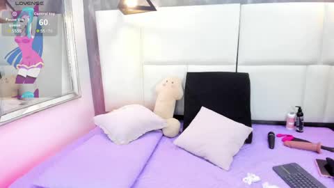 Snapshot of martina_armos chatting on April 2026 11:27:01 AM Martina online show from April 2026 11:27:01 AM